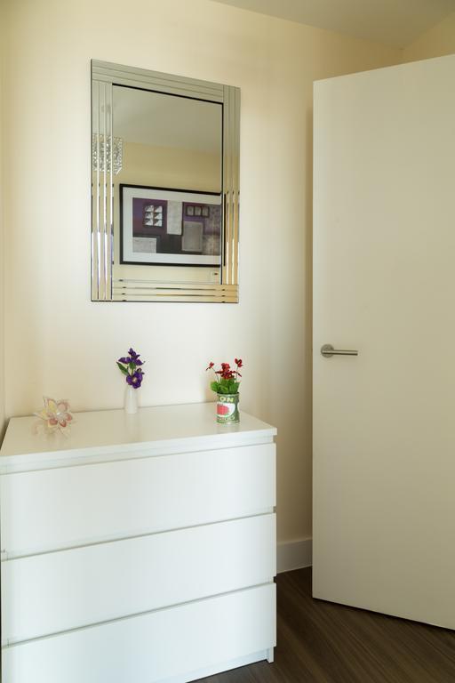 Contemporary & Homely Penthouse, 2 Mins Walk From Cambridge Station, Lift Access, Secured Gated On-Site Parking, Self Check-In, Super Fast Wifi, Terrace & Sleeps 6 ภายนอก รูปภาพ